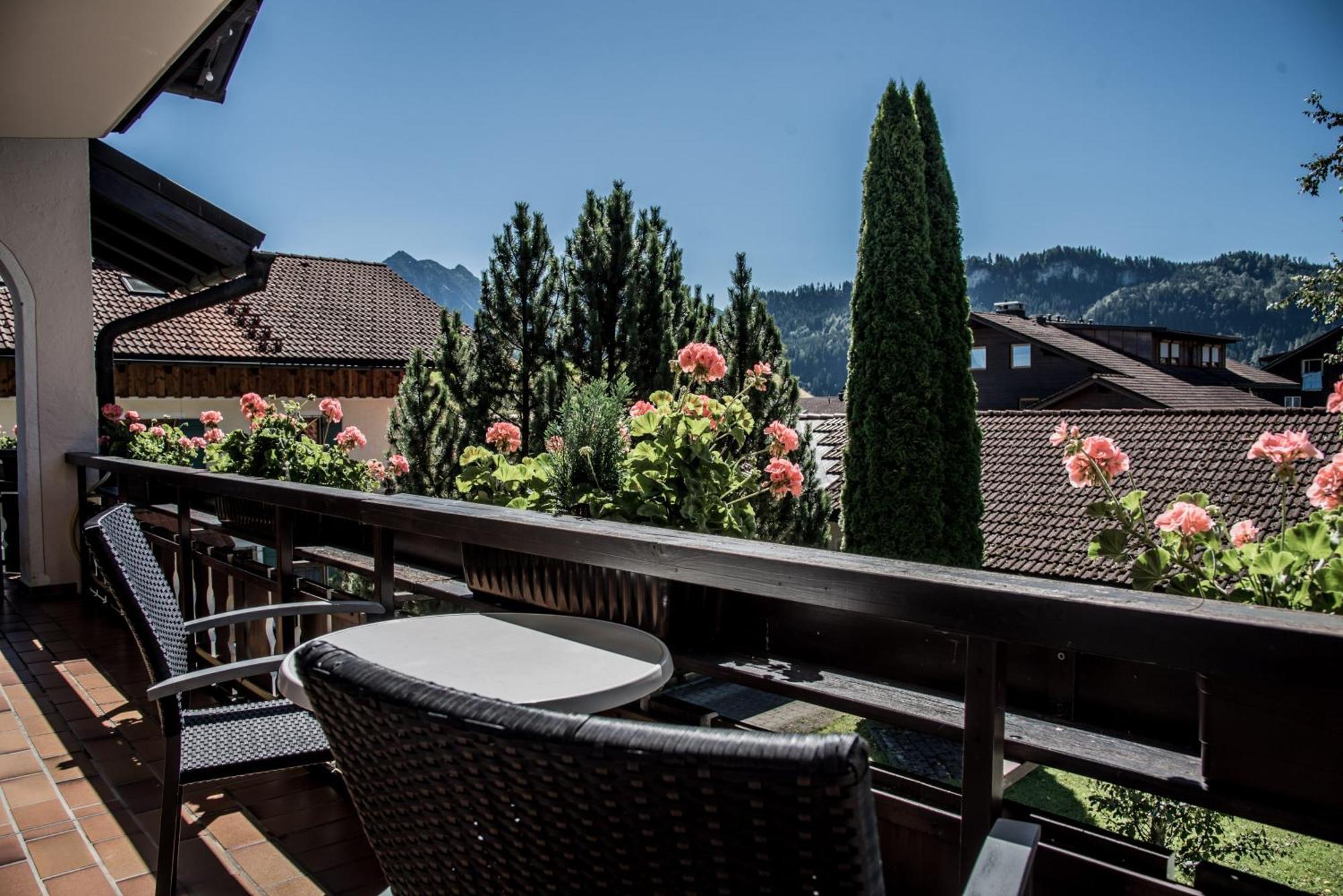 Haus Susanne - Top-Ferienwohnungen - Sommer-Bergbahn Inklusive Обермайзельштайн Экстерьер фото